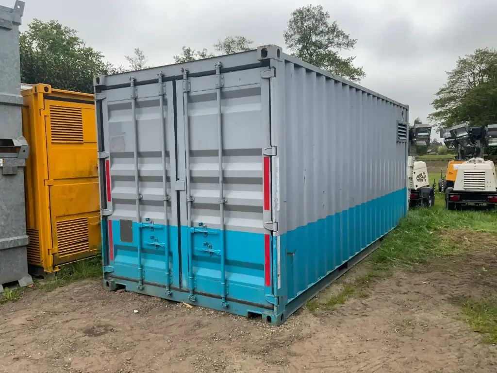 2007 Bredenoord BRDE 26 Groupe électrogène de secours en conteneur Occasion regardez la Vidéo